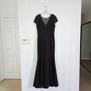 Cache Mermaid Cap Sleeve Black Gown Illusion Neckline - Size 8 NWT